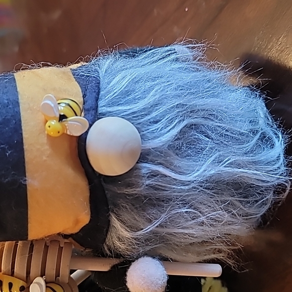 Bumble Bee Striped Gnomes - Picture 11 of 11